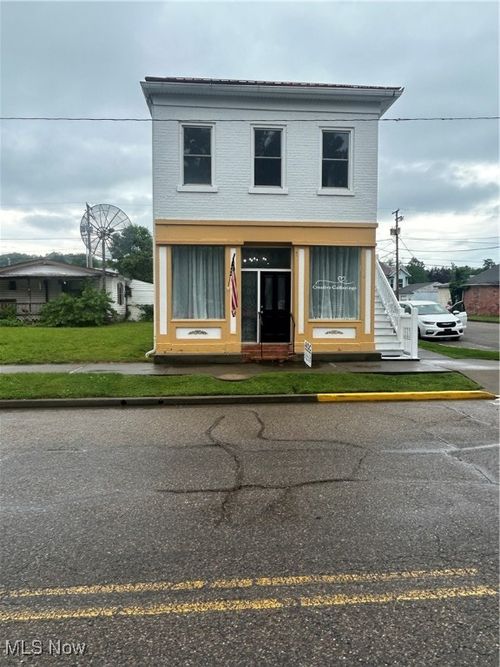 501 Main St, Dresden, OH, 43821-1110 | Card Image