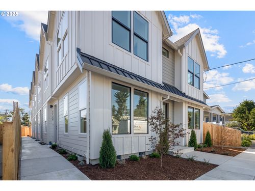 4734 Se 65th Ave, Portland, OR, 97206-4652 | Card Image