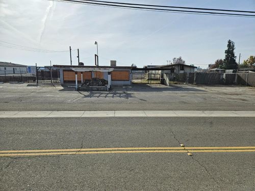 b-6000 E Lathrop Rd, Manteca, CA, 95336-8239 | Card Image