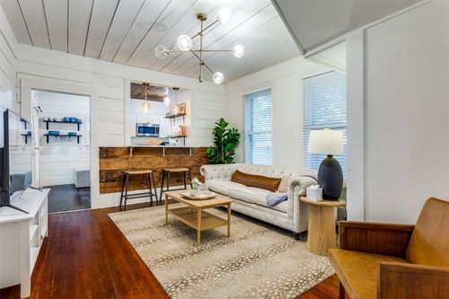 1409 W Allen Ave, Fort Worth, TX, 76110-1311 | Card Image