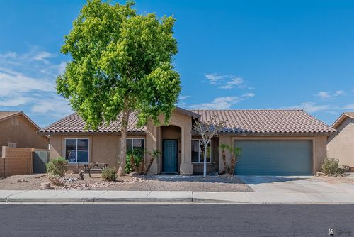 7718 E 40th Pl, Yuma, AZ, 85365-8414 | Card Image