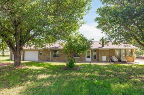 685 County Road 114, San Saba, TX, 76877-7621 | Card Image