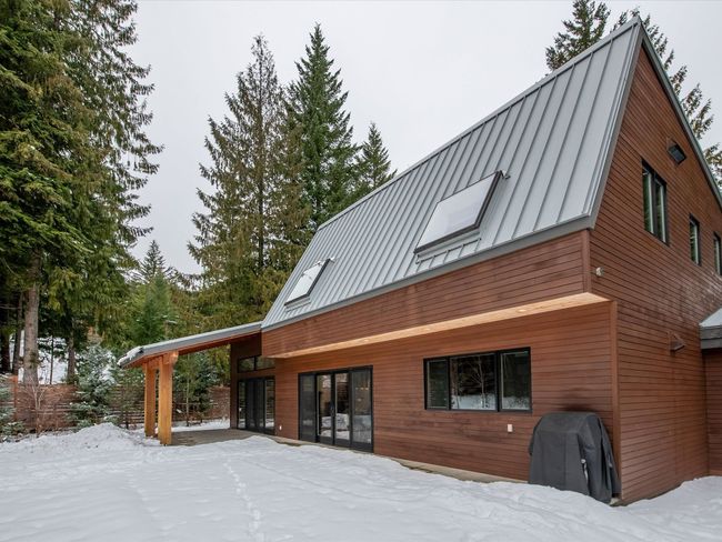 8171 Meadow Lane, House other with 4 bedrooms, 4 bathrooms and 6 parking in Whistler BC | Image 25