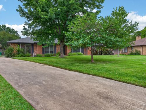 3209 Broken Arrow Rd, Denton, TX, 76209-1457 | Card Image