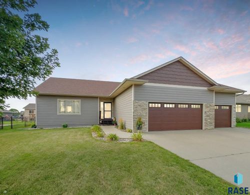 2605 Sunflower St, Brandon, SD, 57005 | Card Image