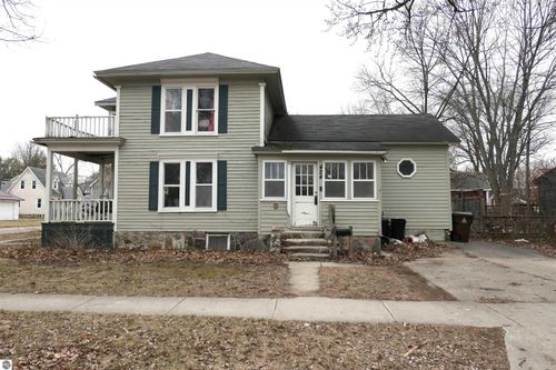 424 S Kinney Ave, Mt. Pleasant, MI, 48858-2709 | Card Image