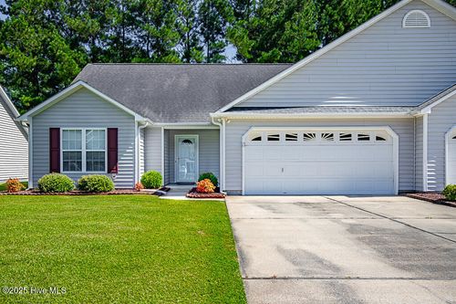 116 Tiger Woods Pl, New Bern, NC, 28560-8490 | Card Image