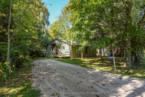 75573 Elliot St, Bayfield, ON, N0M1G0 | Card Image