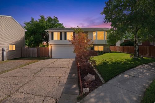 5569 W Tiger Lily Ct, West Jordan, UT, 84081-4363 | Card Image