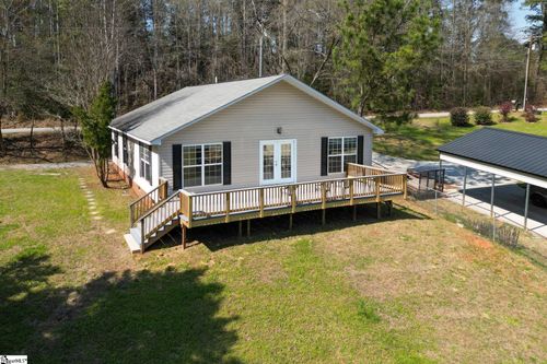 1028 Pinelake Dr, Townville, SC, 29689-3433 | Card Image
