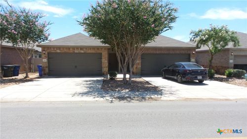 706 Saengerhalle Rd, New Braunfels, TX, 78130-2702 | Card Image