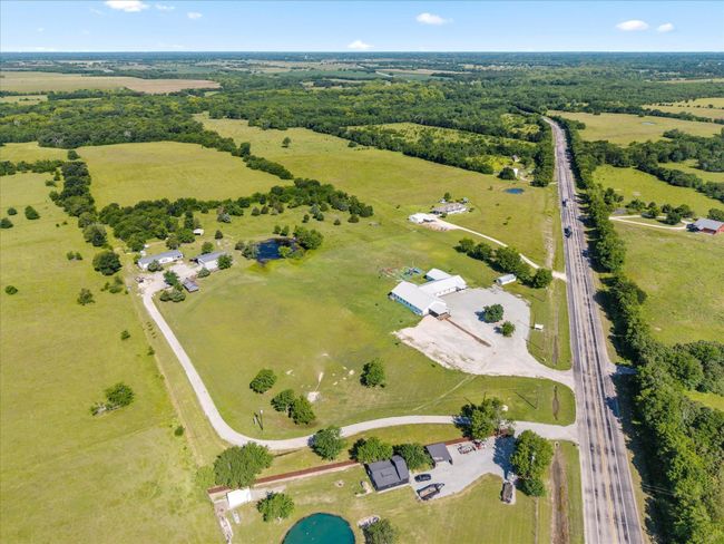 3345 State Highway 11 E, House other with 3 bedrooms, 2 bathrooms and null parking in Wolfe City TX | Image 9