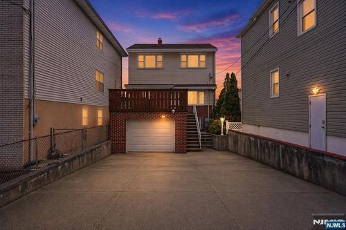 220 5th St, Fairview, NJ, 07022-1440 | Card Image