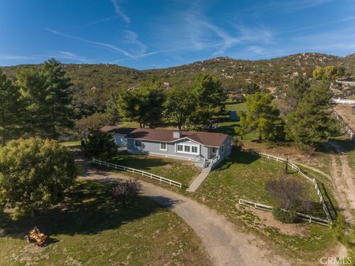 40120 Lakeshore Blvd, Aguanga, CA, 92536-9165 | Card Image