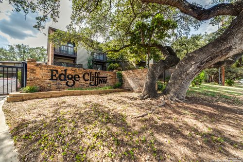e-501-11815 Vance Jackson Rd, San Antonio, TX, 78230-1681 | Card Image