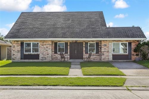 740 Huckleberry Ln, Terrytown, LA, 70056-5224 | Card Image