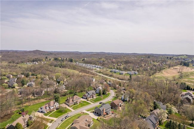 204 Elmhurst Cir, House other with 4 bedrooms, 4 bathrooms and 2 parking in Cranberry Township PA | Image 50