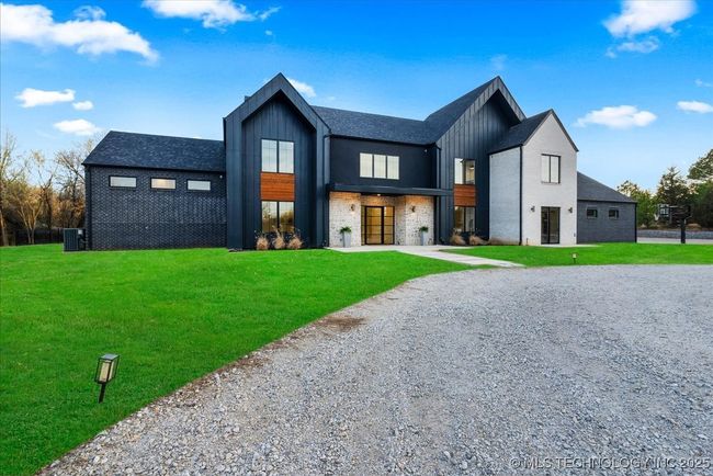 605 E Florence St, House other with 5 bedrooms, 5 bathrooms and null parking in Broken Arrow OK | Image 87