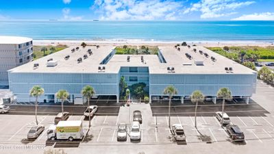 304 - 4800 Ocean Beach Boulevard, Condo with 1 bedrooms, 1 bathrooms and null parking in Cocoa Beach FL | Image 2