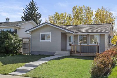 477 72 Ave Ne, House other with 5 bedrooms, 4 bathrooms and 2 parking in Calgary AB | Image 1