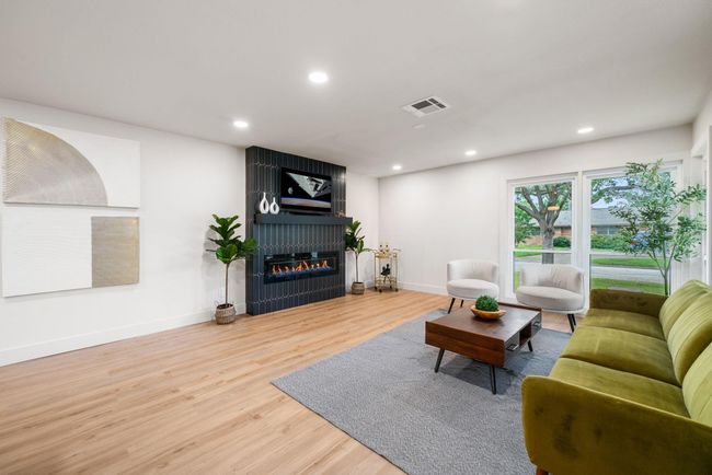 Designer electric fireplace sets a swanky tone | Image 7