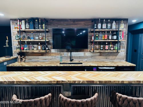 6711 N Swan Road, Tucson, AZ, 85718 | Card Image