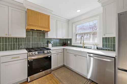 616 Vinson Dr, Nashville, TN, 37217-2711 | Card Image