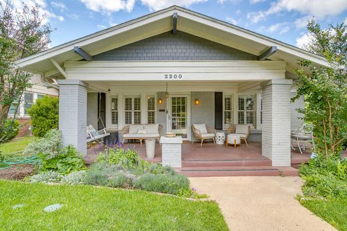 2200 W Magnolia Ave, Fort Worth, TX, 76110-1123 | Card Image