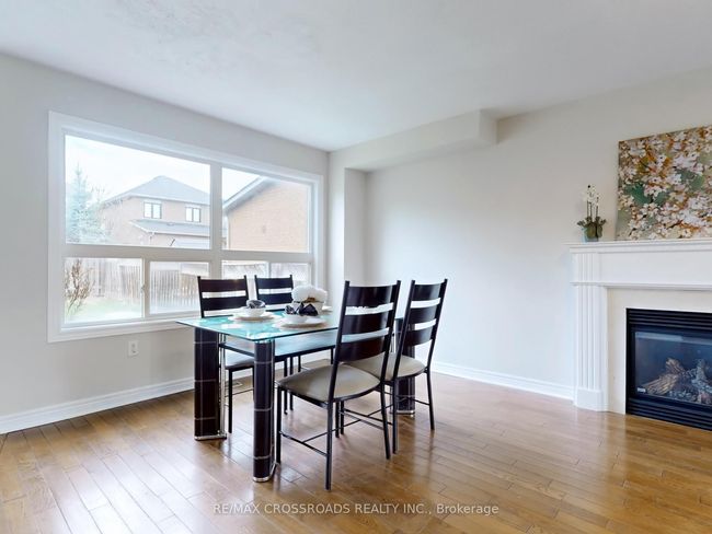 1311 Weller Cross, House other with 3 bedrooms, 2 bathrooms and 1 parking in Milton ON | Image 9