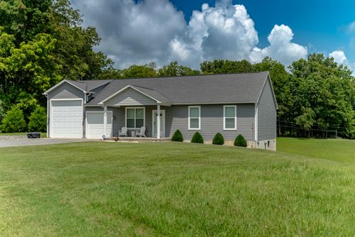 65 Indian Hills Dr, Russell Springs, KY, 42642-8069 | Card Image