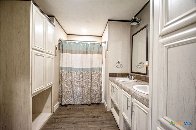 488 Union Wine Rd, Home with 4 bedrooms, 2 bathrooms and null parking in New Braunfels TX | Image 32