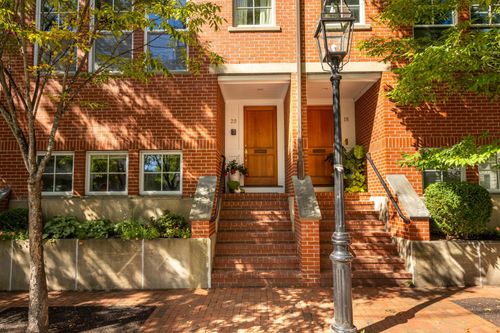 20 Porter Street, Portsmouth, NH, 03801 | Card Image