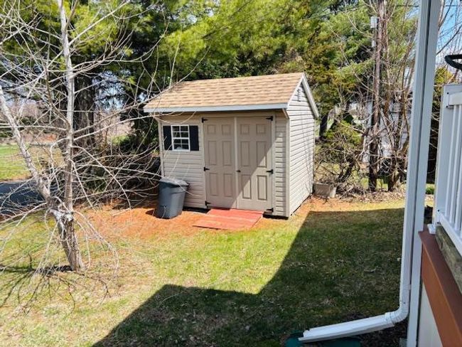 View of shed | Image 4