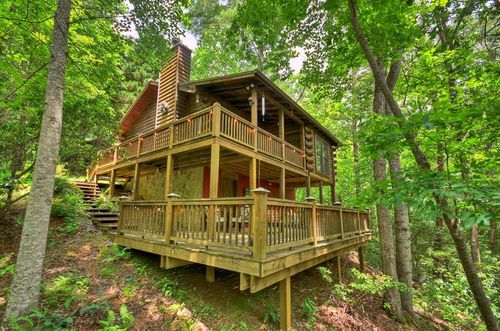 135 Tomahawk Trl, Blue Ridge, GA, 30513-6903 | Card Image