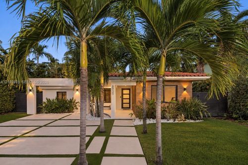 8033 Noremac Ave, Miami Beach, FL, 33141-1753 | Card Image