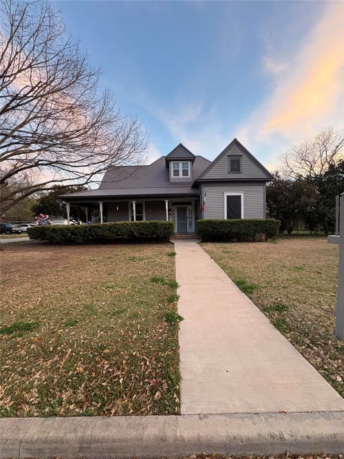 818 E Elm St, Hillsboro, TX, 76645-2528 | Card Image