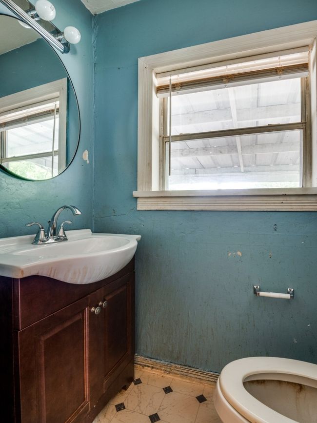 580 W 6 Th St, House other with 3 bedrooms, 2 bathrooms and null parking in Lancaster TX | Image 12