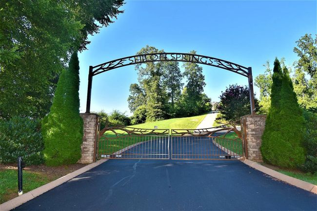 736 Cow Poke Ln, House other with 2 bedrooms, 3 bathrooms and null parking in Rutledge TN | Image 45