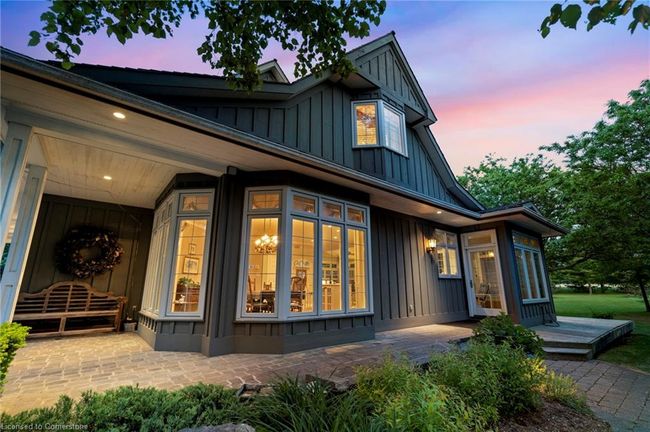402 Progreston Rd, House other with 2 bedrooms, 4 bathrooms and 14 parking in Carlisle ON | Image 4