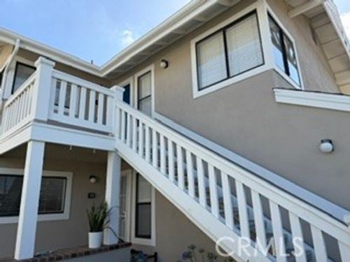 285 Tarocco, Irvine, CA, 92618-0302 | Card Image