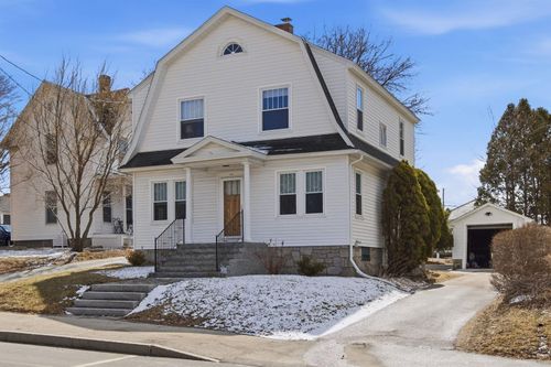 467 Bridge St, Manchester, NH, 03104-5250 | Card Image