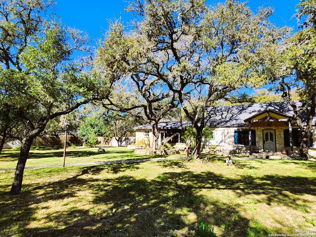 9810 Park Dr, House other with 2 bedrooms, 3 bathrooms and null parking in Helotes TX | Image 44