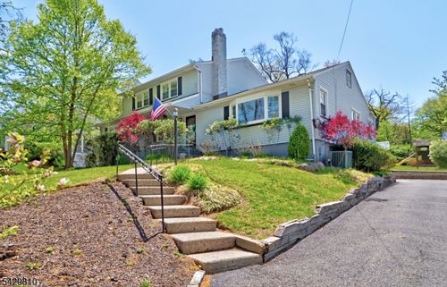 96 Lessing Rd, West Orange, NJ, 07052-2606 | Card Image