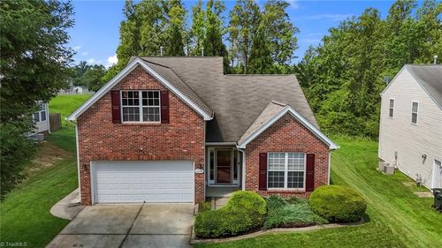 6209 Elderbush Dr, Greensboro, NC, 27405-8238 | Card Image