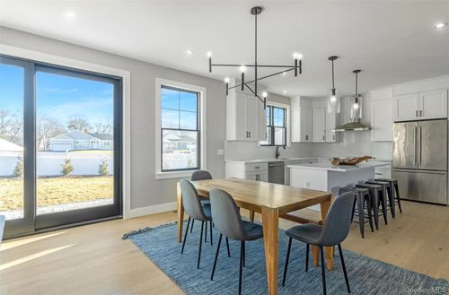 285 Sandy Beach Rd, Greenport, NY, 11944 | Card Image