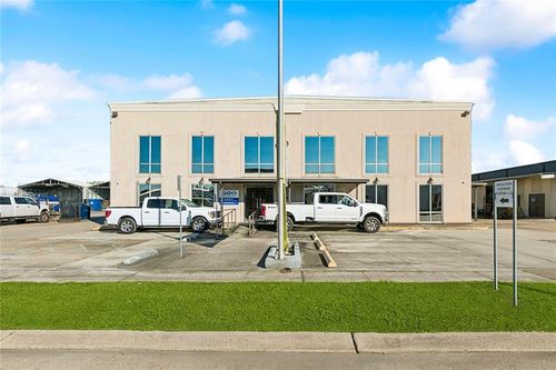 1841 Enterprise Dr, Harvey, LA, 70058-2350 | Card Image