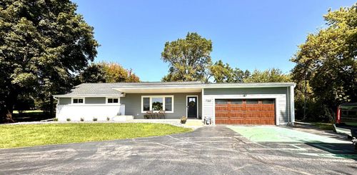 17360 Patricia Ln, Brookfield, WI, 53045-7826 | Card Image