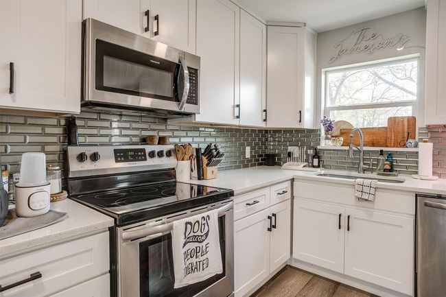 3212 San Marcus Ave, House other with 4 bedrooms, 2 bathrooms and null parking in Dallas TX | Image 10