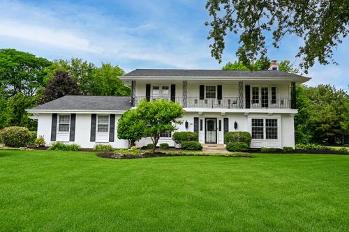 15260 Cascade Dr, Elm Grove, WI, 53122-1509 | Card Image