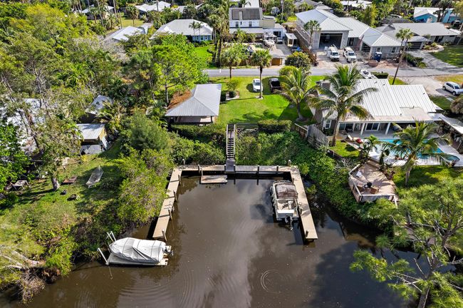 815 Sw Rustic Cir, House other with 3 bedrooms, 2 bathrooms and null parking in Stuart FL | Image 22